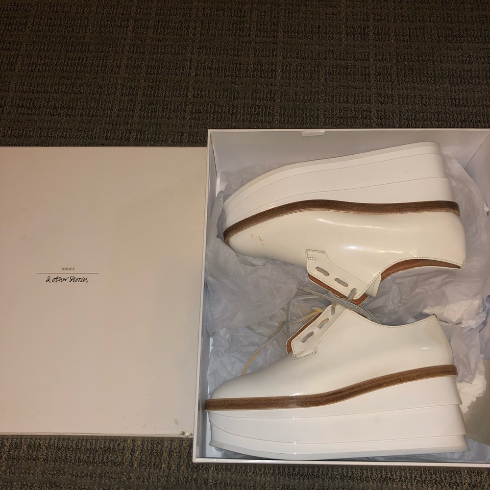 New &Other Stories white patent leather platform 7